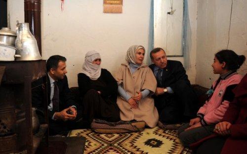 Erdoğan Ağrı'da ev ziyaretinde - Resim 3