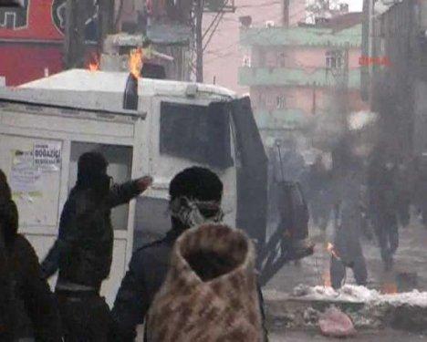 Yüksekova'da gösteri - Resim 17