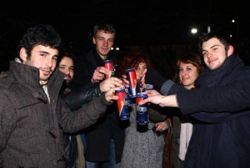 AKP'ye içtiler - Resim 10