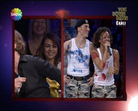 Defne Joy Foster'den son dans son veda