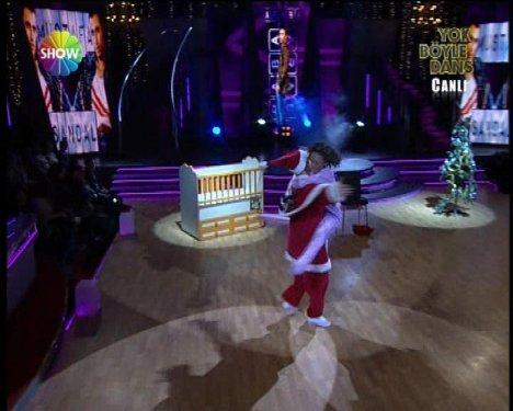 Defne Joy Foster'den son dans son veda