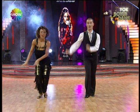 Defne Joy Foster'den son dans son veda