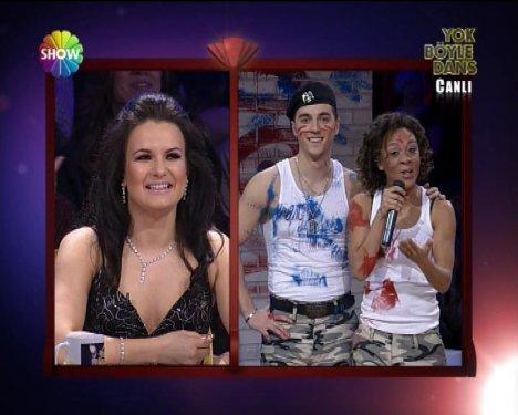 Defne Joy Foster'den son dans son veda