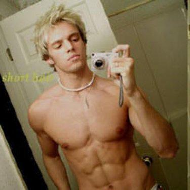 Facebook fotoğrafları neyi anlatıyor