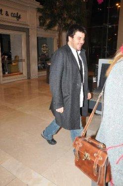 Eser Yenenler - Farah Zeynep Abdullah