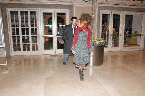 Eser Yenenler - Farah Zeynep Abdullah