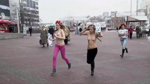 FEMEN kızları Mübarek için soyundu - Resim 14