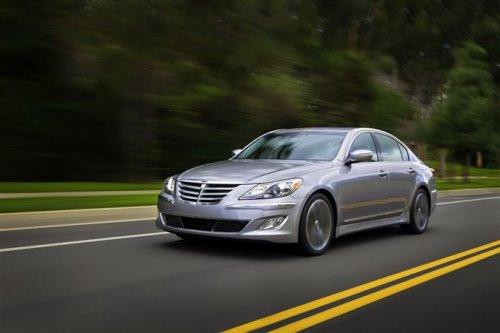 Hyundai Genesis'e makyaj - Resim 1