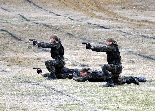 Özel Harekat Polisleri nefes kesti - Resim 1