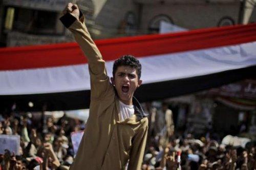 Yemen'liler isyanın ilk 11'ini çıkardı - Resim 8