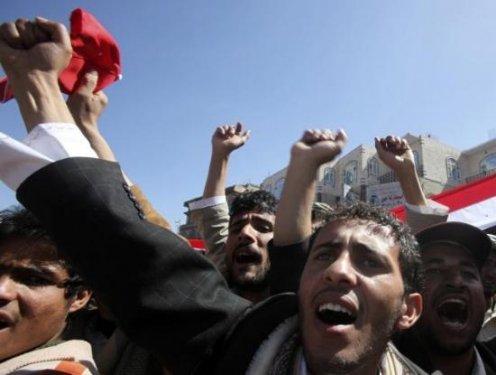 Yemen'liler isyanın ilk 11'ini çıkardı - Resim 16