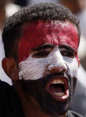 Yemen'liler isyanın ilk 11'ini çıkardı - Resim 12