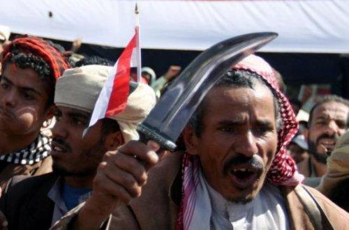 Yemen'liler isyanın ilk 11'ini çıkardı - Resim 4