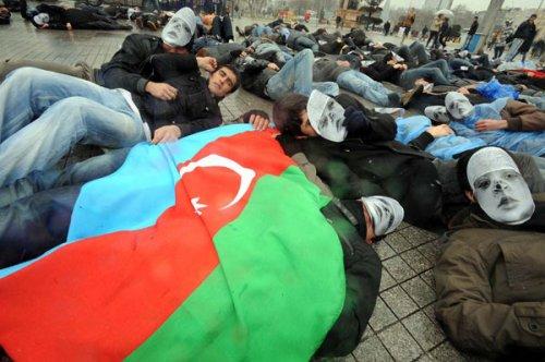 Hocalı Katliamı şehitleri Taksim'de anıldı - Resim 8