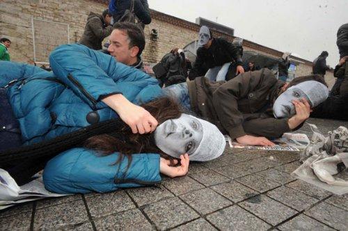 Hocalı Katliamı şehitleri Taksim'de anıldı - Resim 5