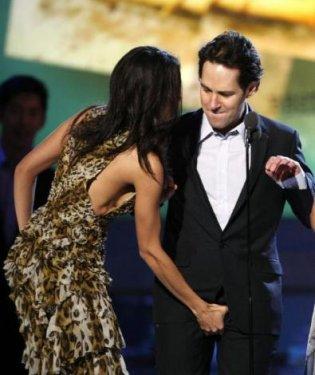 Rosario Dawson ve Paul Rudd