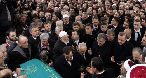 Erbakan'ın naaşı İstanbul'da - Resim 53