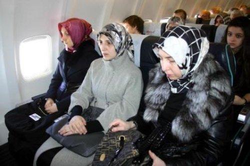 Erbakan'ın naaşı İstanbul'da - Resim 1