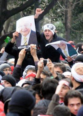 Erbakan'ın naaşı İstanbul'da - Resim 10