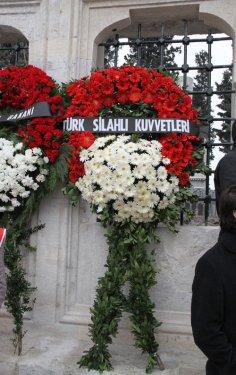 Erbakan'ın naaşı İstanbul'da - Resim 40