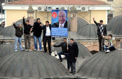 Erbakan'ın naaşı İstanbul'da - Resim 64