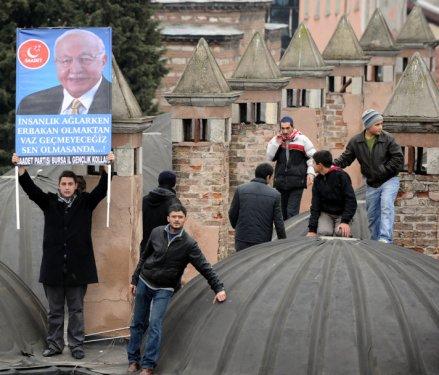 Erbakan'ın naaşı İstanbul'da - Resim 89