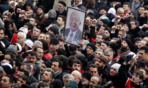 Erbakan'ın naaşı İstanbul'da - Resim 98