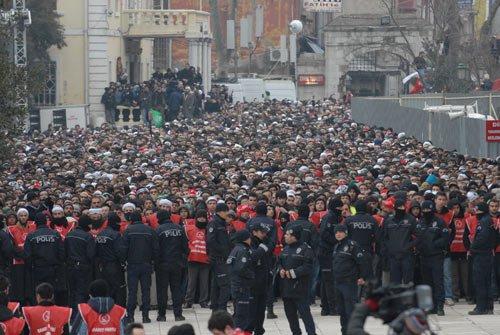 Erbakan'ın naaşı İstanbul'da - Resim 42