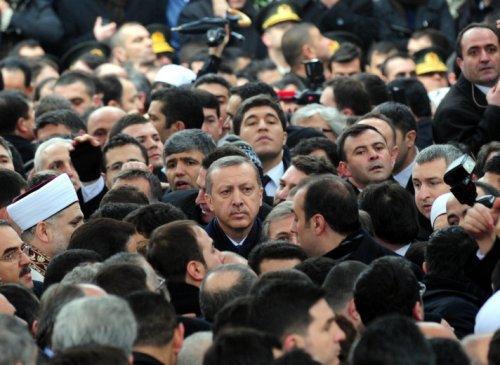 Erbakan'ın naaşı İstanbul'da - Resim 69
