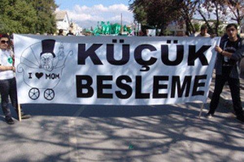 KKTC'deki besleme tepkisi mitingden kareler - Resim 4