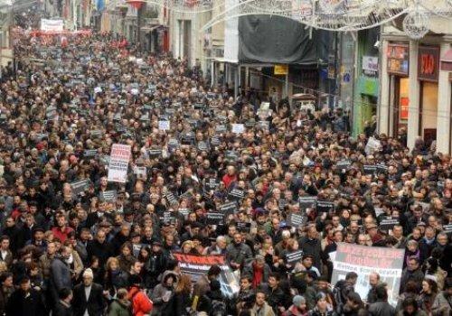 Gazetecilerin Ergenekon eylemi - Resim 11