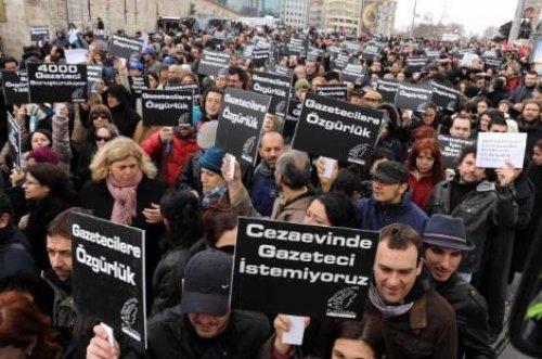 Gazetecilerin Ergenekon eylemi - Resim 3