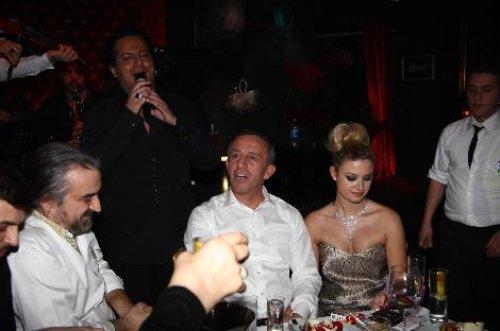 Ali Ağaoğlu'na süpriz doğumgünü partisi - Resim 11