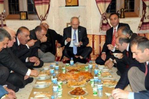  Kılıçdaroğlu'na aşiret sofrası - Resim 4