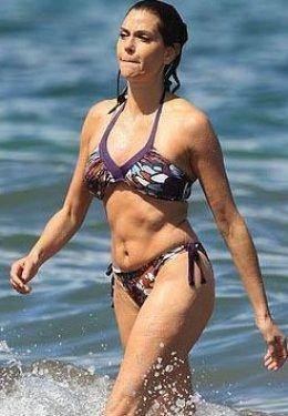 Elizabeth Hurley - Resim 9