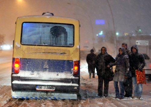 Ankara kar altında - Resim 21