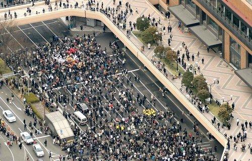 Japonya'da deprem anı - Resim 113