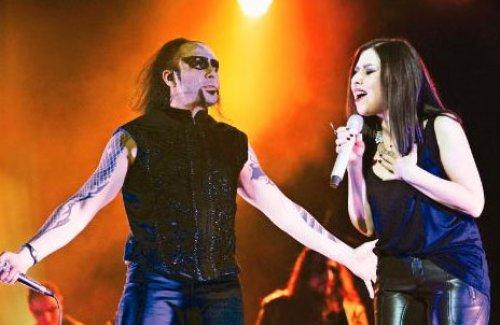 Nilüfer'le 12 düet 