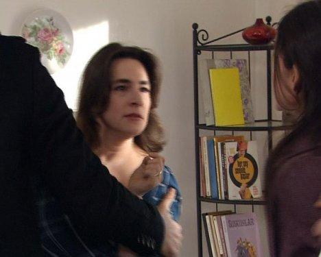 Fatmagül'ün Suçu Ne ? 25. Bölüm