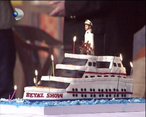 Beyaz'a doğum gününde kalp krizi şakası - Resim 38