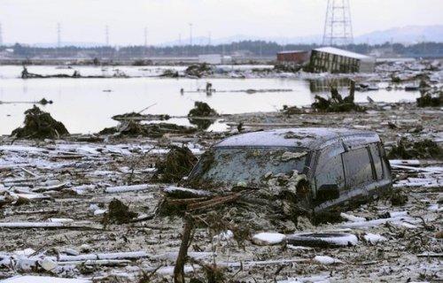 Japonya'daki felaketin kareleri - Resim 2