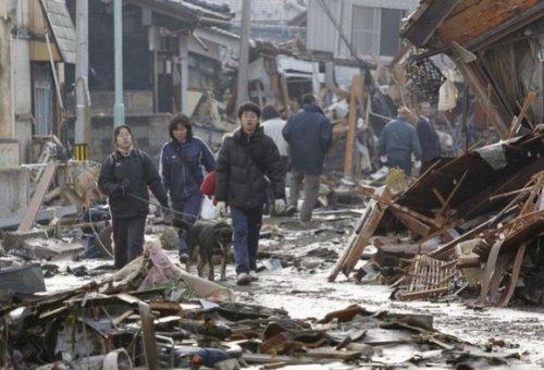 Japonya'daki felaketin kareleri - Resim 4