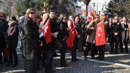 Asker eşlerinin Gölcük eylemi - Resim 3