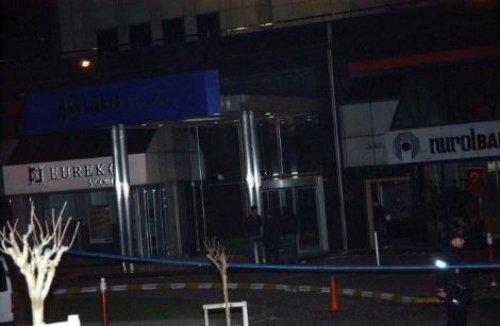 İbrahim Tatlıses başından vuruldu 