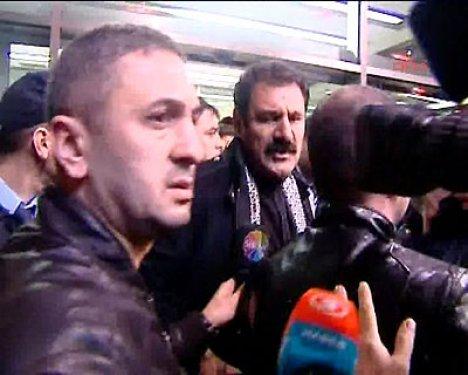 İbrahim Tatlıses başından vuruldu 