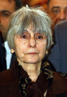 18 bin şehidin ismi bu bayrakta - Resim 3