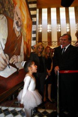 18 bin şehidin ismi bu bayrakta - Resim 6
