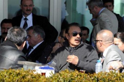 İbrahim Tatlıses'in kadınları hastanede buluştu - Resim 10
