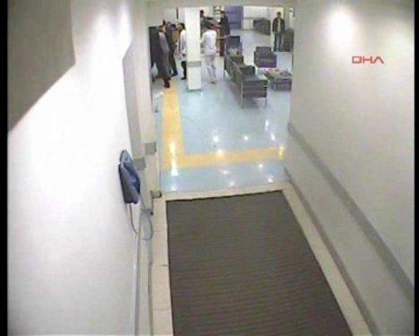 İbrahim Tatlıses'in hastaneye getiriliş görüntüleri - Resim 11