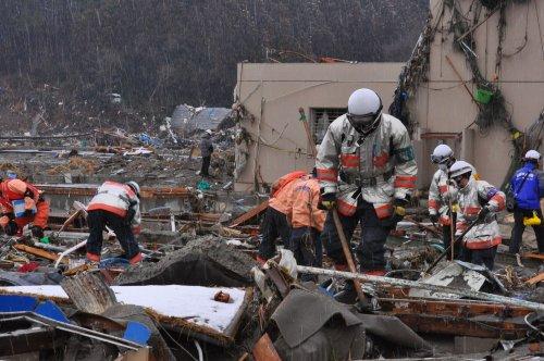 Japonya depreminden arda kalanlar - Resim 23